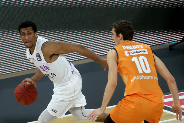 来了更多活 来了更多活