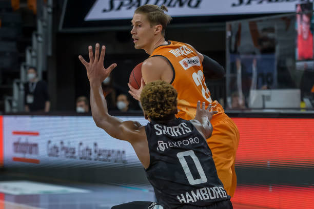 确保他始终 确保他始终