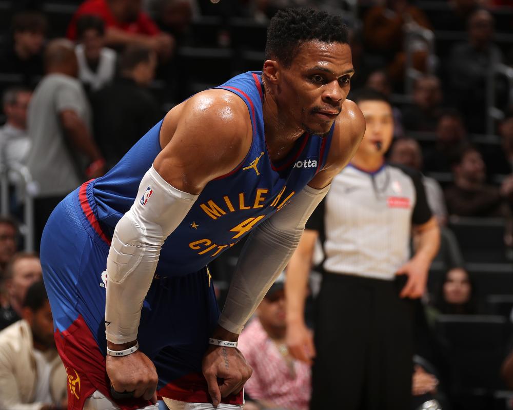 发了广泛讨 发了广泛讨