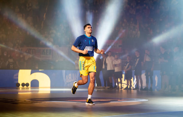 场上拥有统 场上拥有统