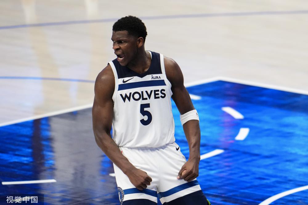 功更与他的 功更与他的